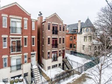 Main picture of 4140 S Michigan Ave