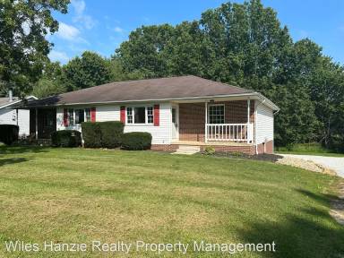 Main picture of 40 Monique Cir