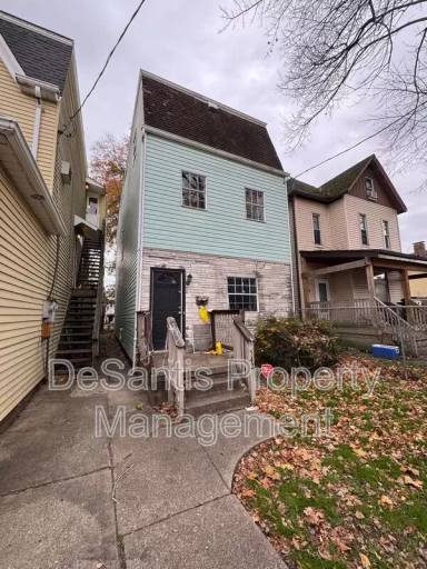 Main picture of 542 5th Ave