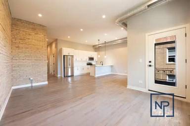 Main picture of 5658 N Ridge Ave