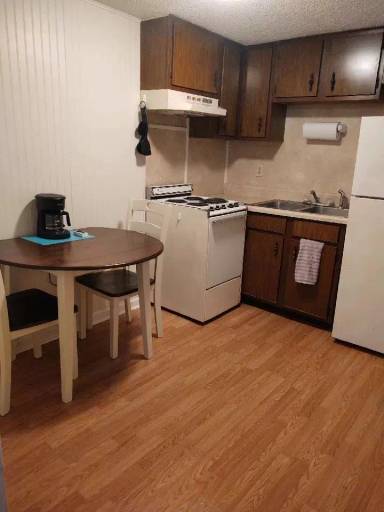 Main picture of 11-707 W Race St
