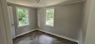 Main picture of 107 Hollingshed Ave SE