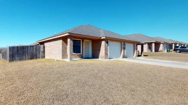 Main picture of 301 Cedar Ridge Dr