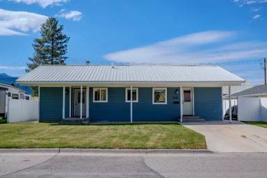 Main picture of 308 Dakota Ave