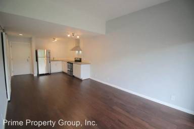 Main picture of 696 Athol Ave