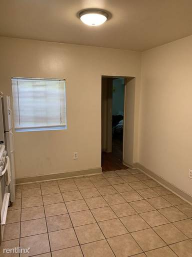 Main picture of 7034 S Harper Ave