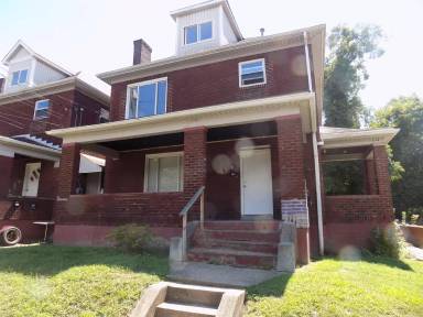 Main picture of 604-614 Versailles Avenue