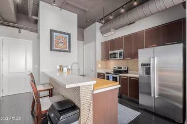 Main picture of One Lexington Ave Condominium