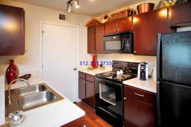 Main picture of 11920 Domain Dr