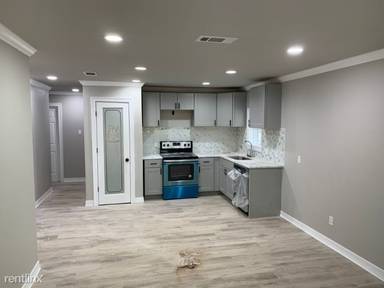 Main picture of 929 Mitchell St