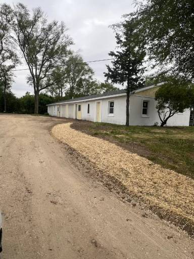 Main picture of 772 Eastern Ave