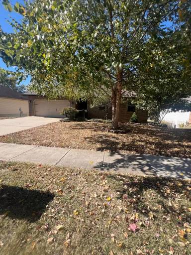 Main picture of 4325 S Hemlock Ave