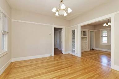 Main picture of 581 Alcatraz Ave