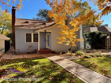 Main picture of 2841 Freeport Blvd