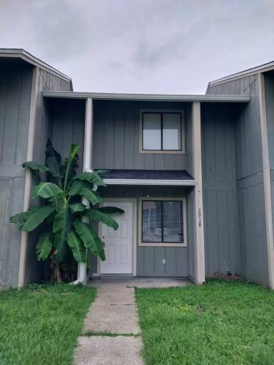 Main picture of 2910 Ormond Ave