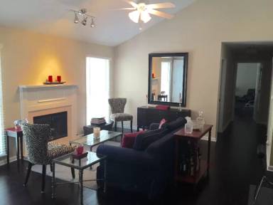Main picture of 810 Camden Ct
