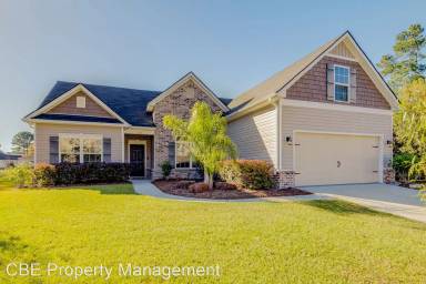 Main picture of 328 Saint Andrews Rd
