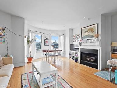 Main picture of 492 Massachusetts Ave