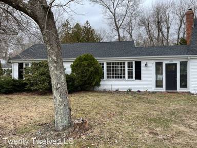 Main picture of 223 Pond St