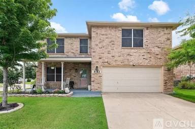Main picture of 2136 Biggs St