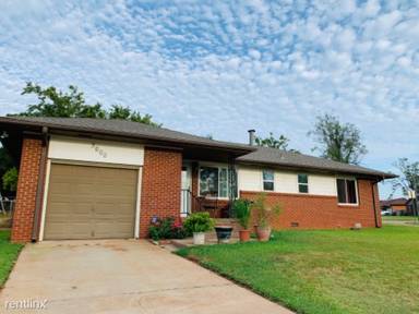 Main picture of 3600 N Laird Ave