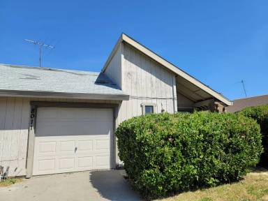 Main picture of 8009 Zenith Dr