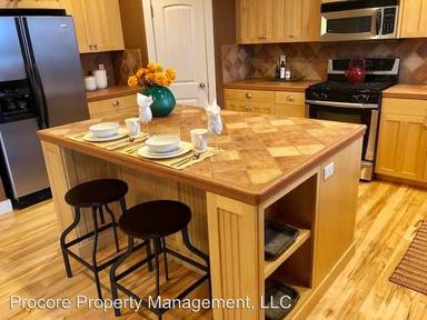 Main picture of 5545 N Fox Run Way