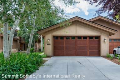 Main picture of 2776 Estates Dr