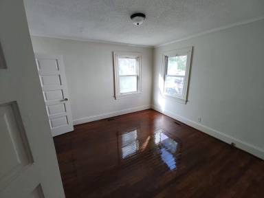 Main picture of 405 Williams St