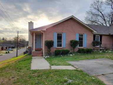 Main picture of 5 Tanglewood Ct