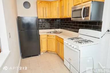 Main picture of 75 2nd Ave