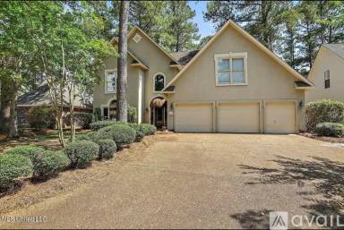 Main picture of 132 Pine Ridge Cir