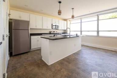 Main picture of 605 Calvary St SW