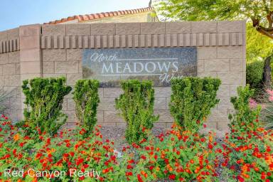 Main picture of 2213 Meadow Green Ave