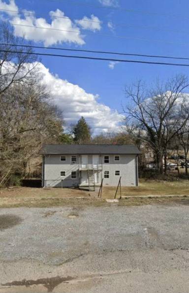 Main picture of 1645 Blythe Ave SE