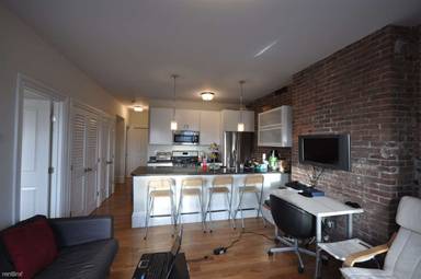 Main picture of 656 Massachusetts Ave