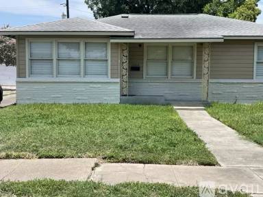 Main picture of 1010 Peerman Pl