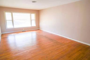 Main picture of 1131 W Brooks St