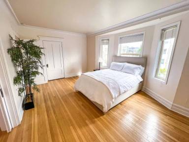 Main picture of 810 Denny Apartments