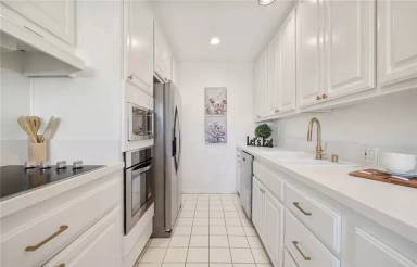 Main picture of 4140 Warner Blvd