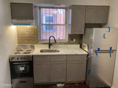 Main picture of 1810 S Broad St