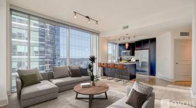 Main picture of 500 W 2nd St