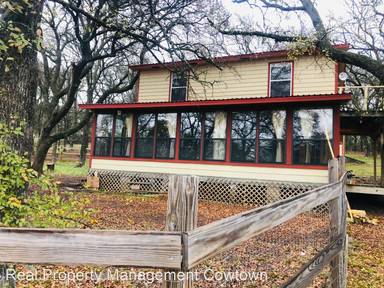 Main picture of 104 Hidden Ridge Ct