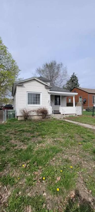 Main picture of 2807 N Crestline St