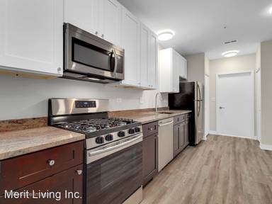 Main picture of 2102 Main St