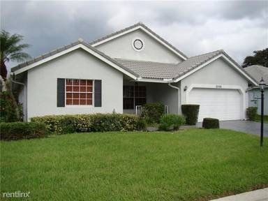 Main picture of 5309 Pine Cir