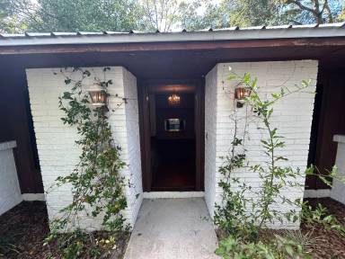 Main picture of 1536 SE 43rd Ter