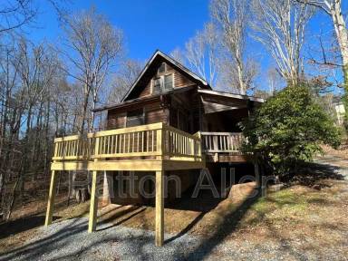 Main picture of 225 Grandview Rd