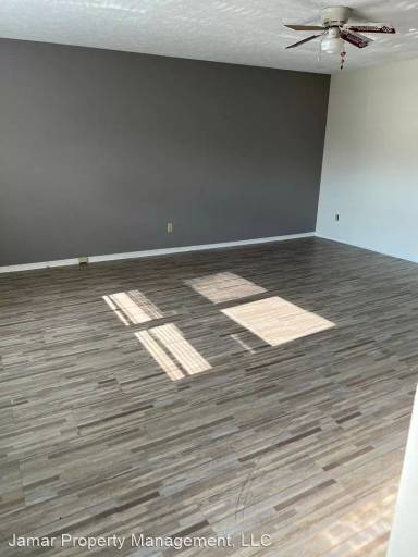 Main picture of 512 W Northlane Dr
