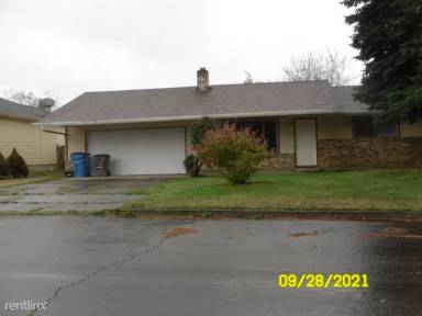 Main picture of 14903 SE 5th St